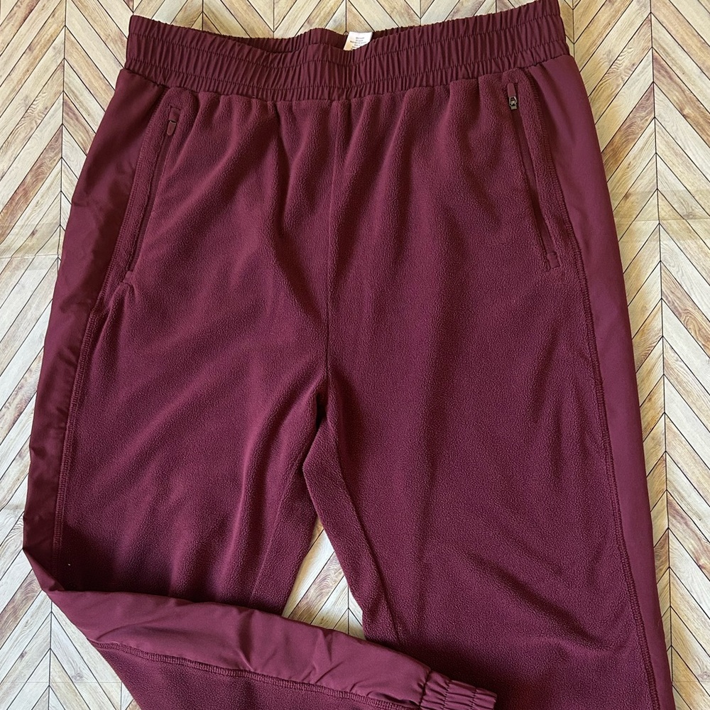 ZYIA joggers, plum, fleece with smooth side panels, elastic waistband. Size XXL